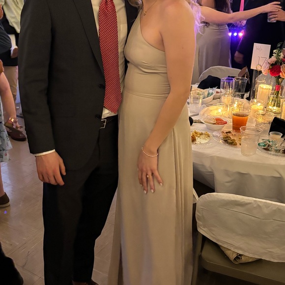 Show me your Mumu - one shoulder dress (Shannon) dress in color Show me the ring - Picture 4 of 4